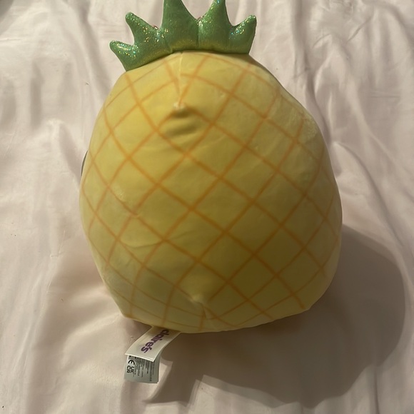 Maui the pineapple squishmallow - Picture 2 of 5
